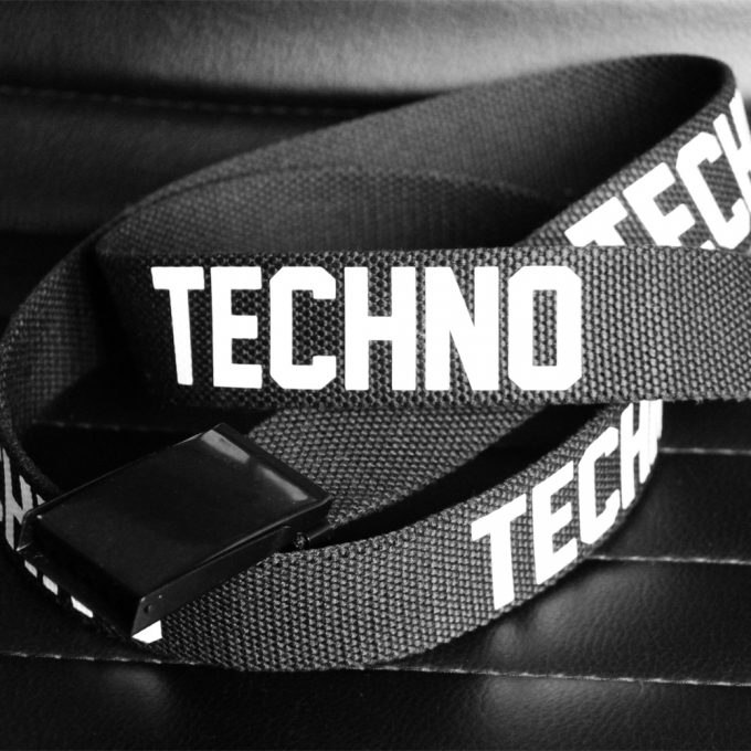 Techno Öv Fekete